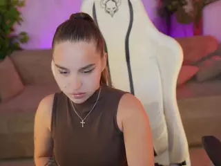kira054's Live Sex Cam Show