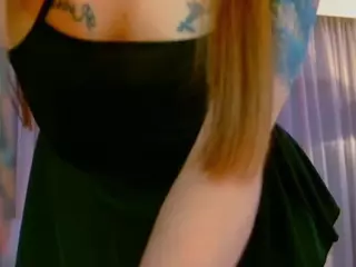 Nicolecloudy's Live Sex Cam Show