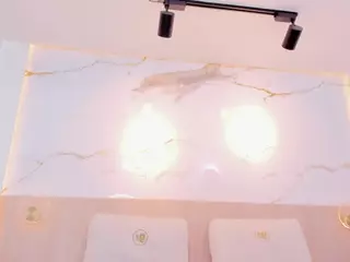 Anette-Cooper's Live Sex Cam Show