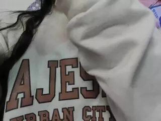 Hanna-moore1's Live Sex Cam Show
