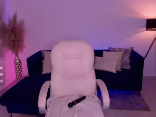 Emilly Smith♥'s Live Sex Cam Show