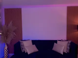 Emilly Smith♥'s Live Sex Cam Show