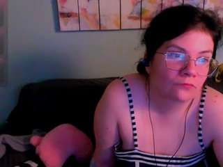 Live cam show with everlyrays