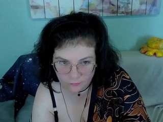 Live cam show with everlyrays