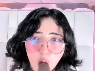 Sara Martini's Live Sex Cam Show