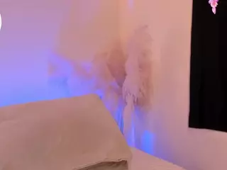 Aylinn Zambrano's Live Sex Cam Show