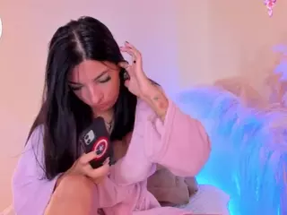 Aylinn Zambrano's Live Sex Cam Show