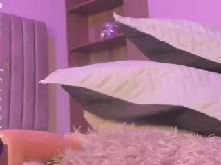 chanttall-1's Live Sex Cam Show