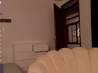 chanttall-1's Live Sex Cam Show