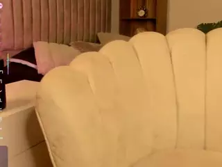 chanttall-1's Live Sex Cam Show
