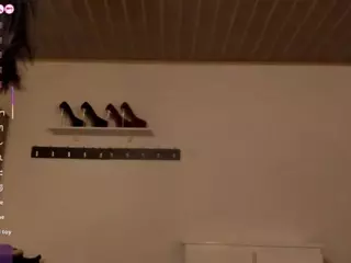 chanttall-1's Live Sex Cam Show