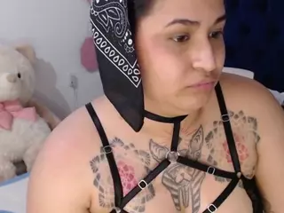Diana-Sandoval's Live Sex Cam Show