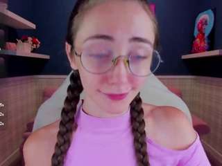 Live cam show with Lexi-Split