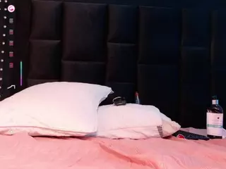 VALKIRIA's Live Sex Cam Show