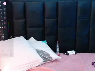 VALKIRIA's Live Sex Cam Show