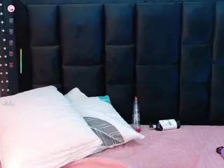 VALKIRIA's Live Sex Cam Show