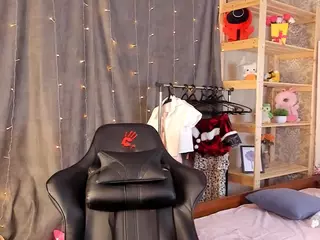MichelMomsen's Live Sex Cam Show