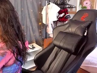 MichelMomsen's Live Sex Cam Show