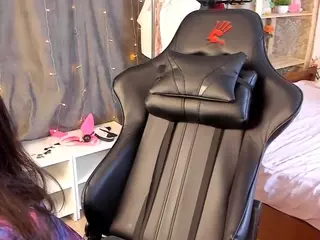 MichelMomsen's Live Sex Cam Show