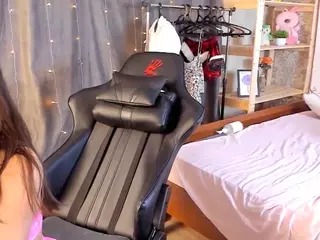MichelMomsen's Live Sex Cam Show