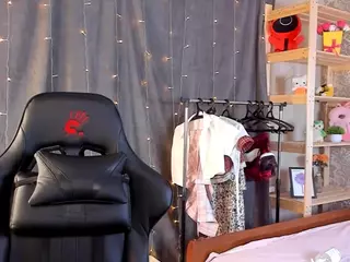 MichelMomsen's Live Sex Cam Show