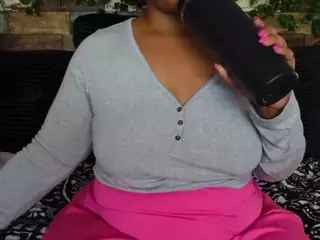bbwnextdoor's Live Sex Cam Show