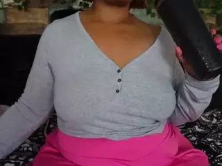 bbwnextdoor's Live Sex Cam Show