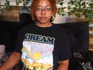 Khaya Parker's Live Sex Cam Show