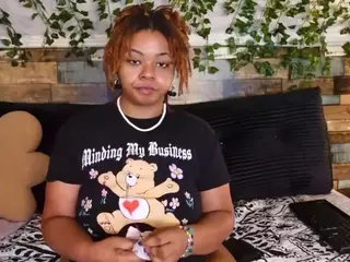 Khaya Parker's Live Sex Cam Show
