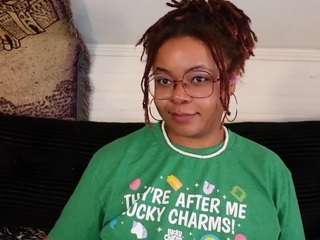 Live cam show with Khaya Parker
