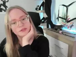 NancySTAR's Live Sex Cam Show