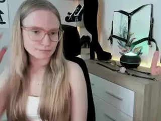 NancySTAR's Live Sex Cam Show