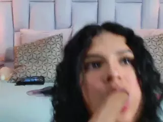 IrisRoss's Live Sex Cam Show