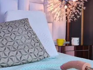 IrisRoss's Live Sex Cam Show