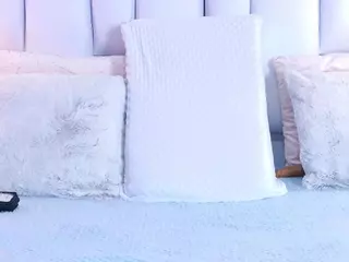 IrisRoss's Live Sex Cam Show