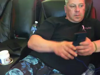 sengerdog's Live Sex Cam Show