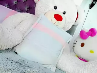 Sweet-Zoee2's Live Sex Cam Show