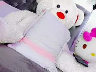 Sweet-Zoee2's Live Sex Cam Show