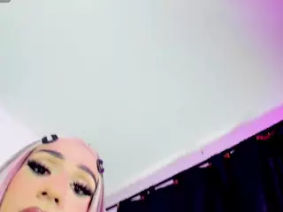 Sweet-Zoee2's Live Sex Cam Show