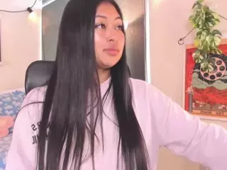 pocahontaspower's Live Sex Cam Show
