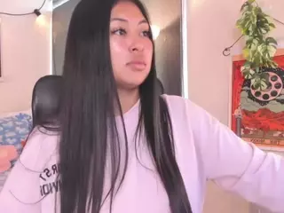 pocahontaspower's Live Sex Cam Show