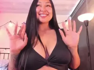 pocahontaspower's Live Sex Cam Show