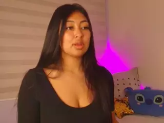 pocahontaspower's Live Sex Cam Show