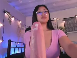 pocahontaspower's Live Sex Cam Show