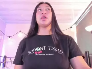 pocahontaspower's Live Sex Cam Show