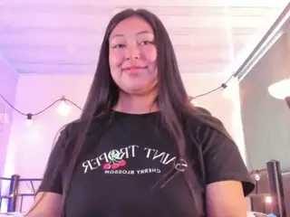 pocahontaspower's Live Sex Cam Show
