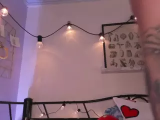 pocahontaspower's Live Sex Cam Show