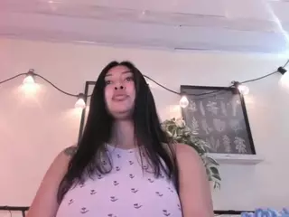 pocahontaspower's Live Sex Cam Show