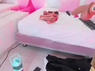 Sharax-1's Live Sex Cam Show