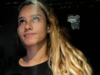 SamanthaWatsonn's Live Sex Cam Show
